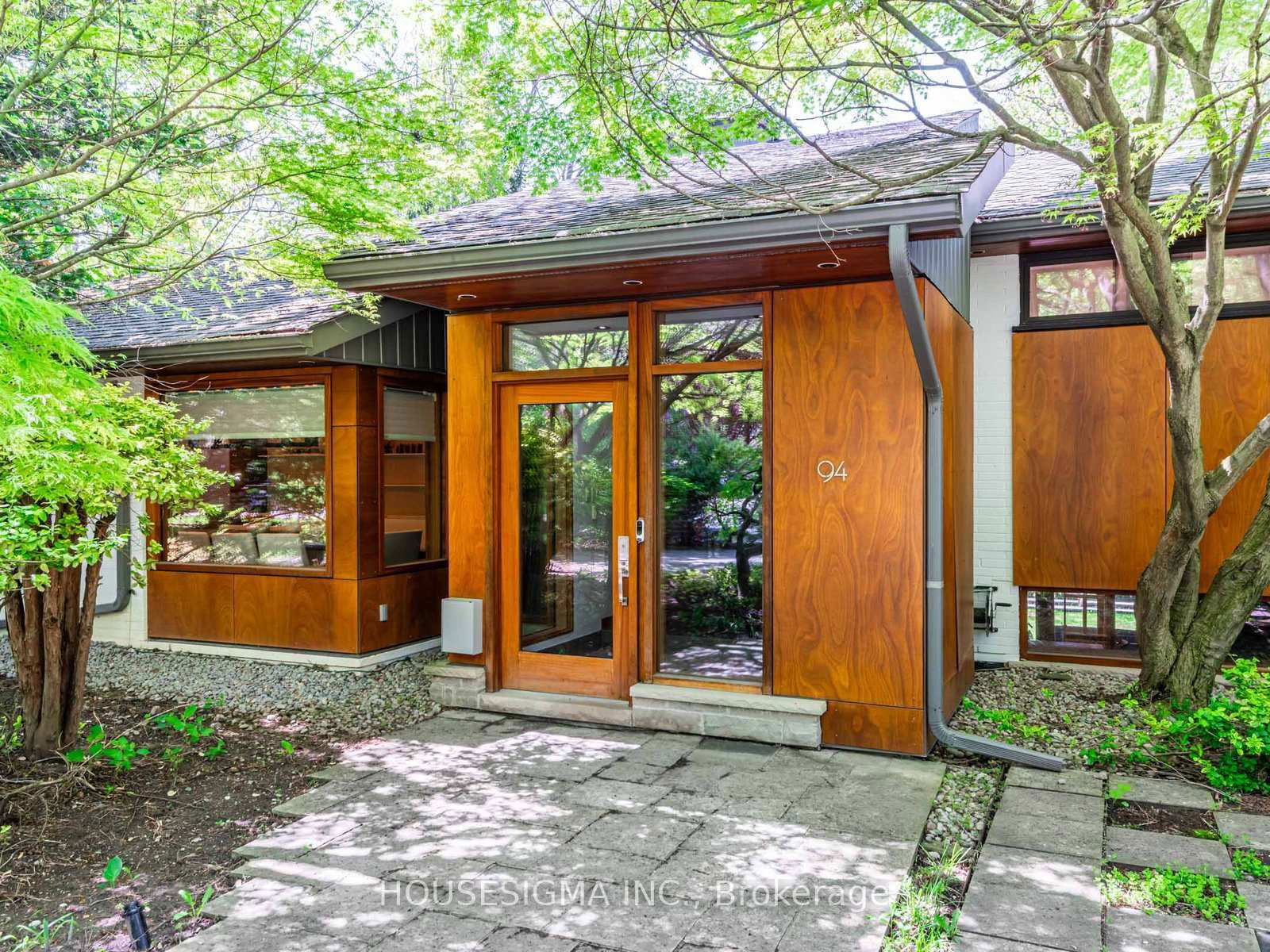 Detached House in Parkwoods-Donalda