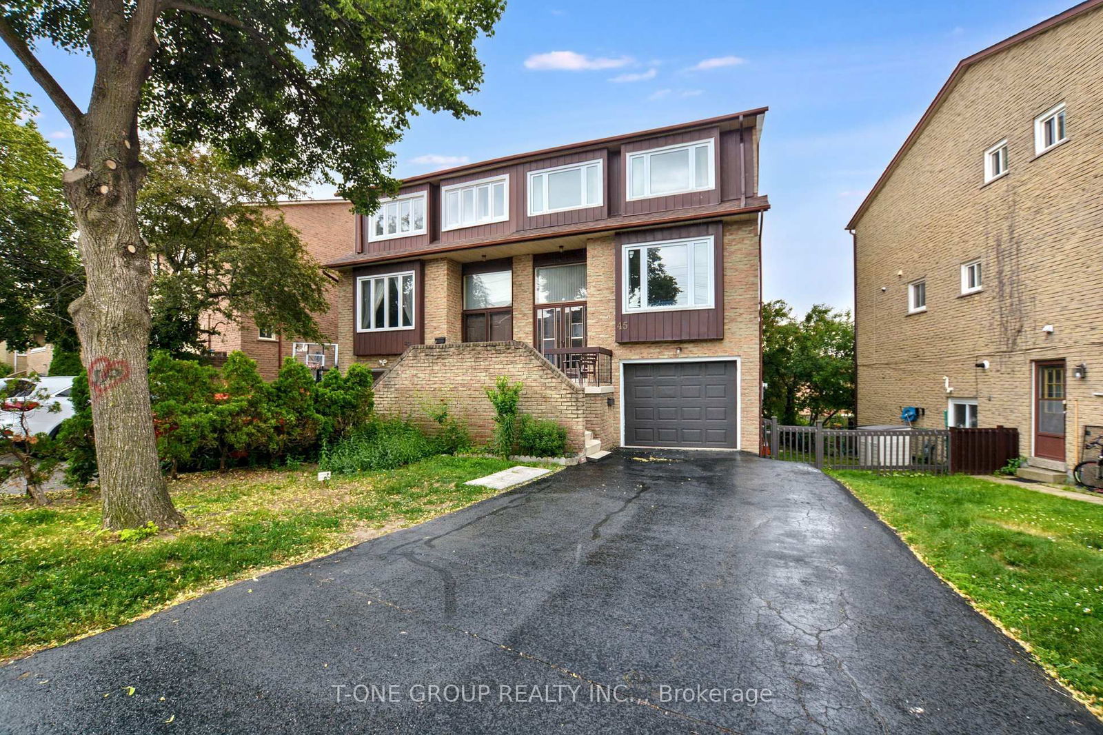 Semi-Detached in Westminster-Branson