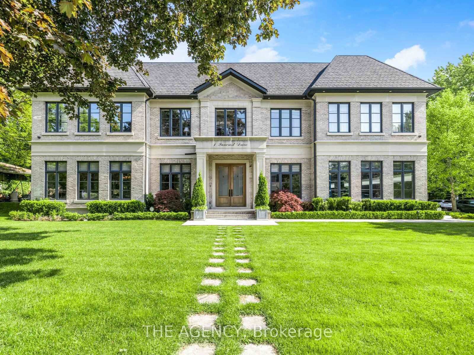 Detached House in Bridle Path-Sunnybrook-York Mills