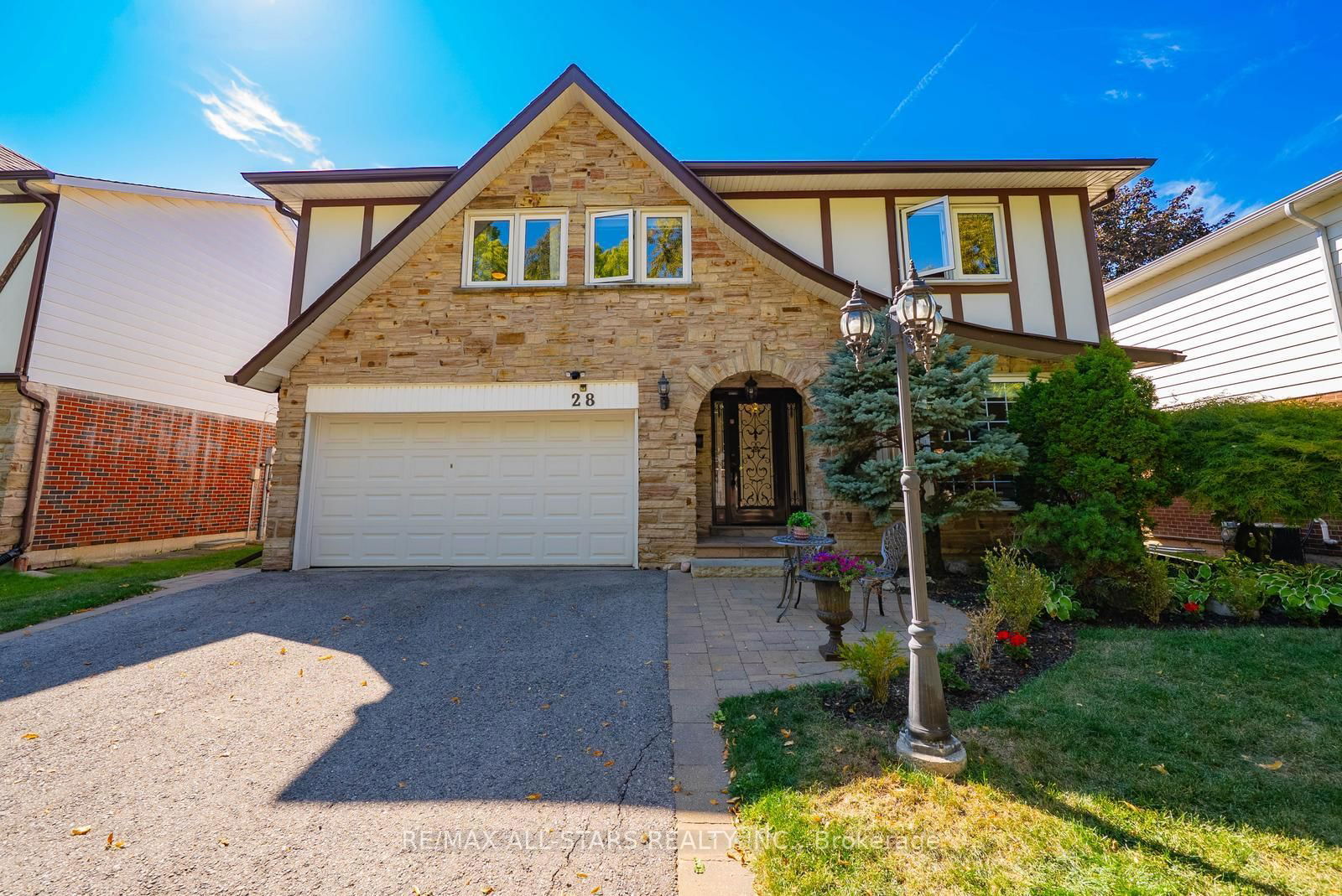 Detached House in Don Valley Village