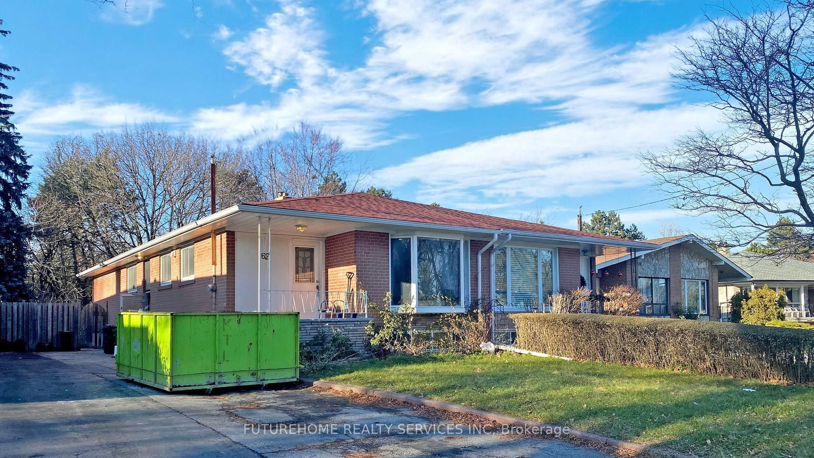 Semi-Detached in Parkwoods-Donalda