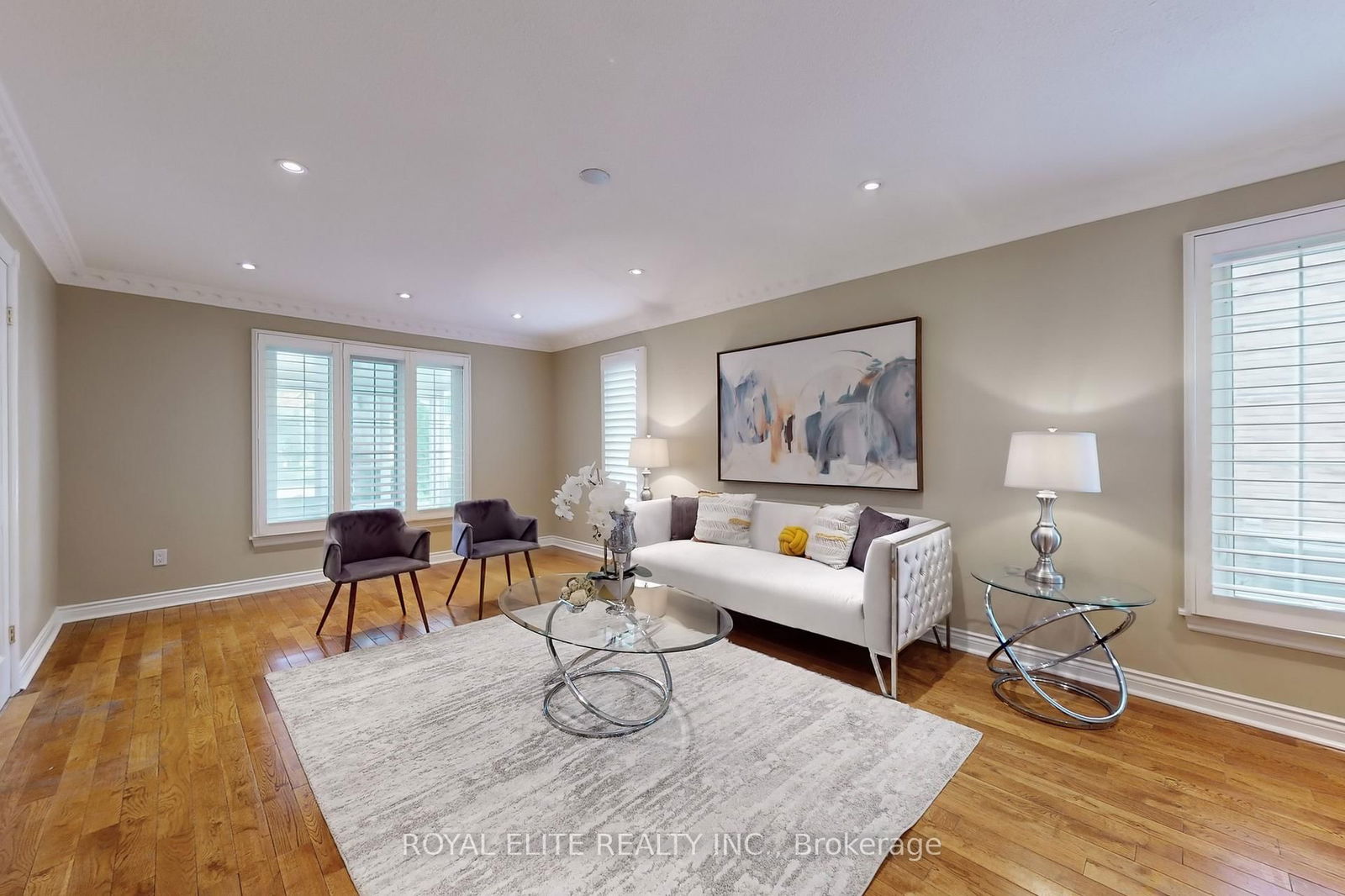 Detached House in Westminster-Branson