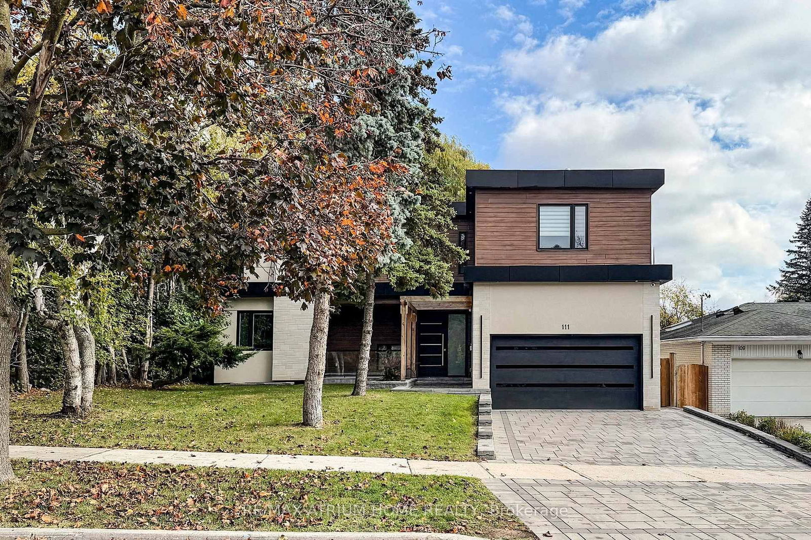 Detached House in Bayview Woods-Steeles