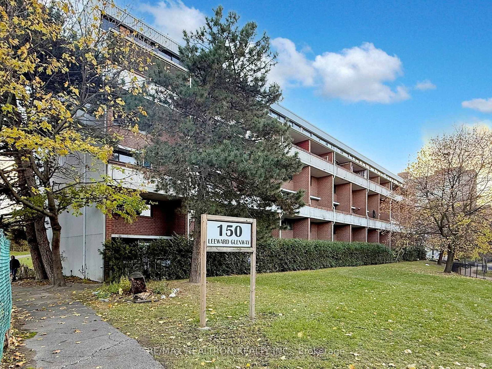 Townhouse, Condo in Flemingdon Park