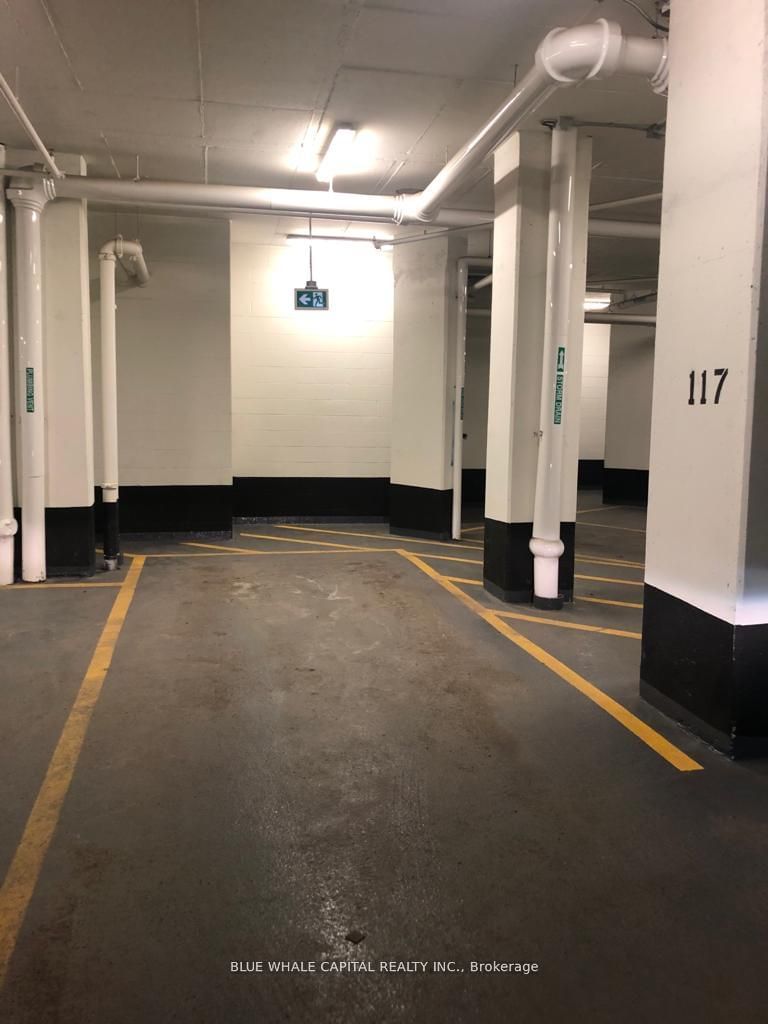 Parking Space in Henry Farm