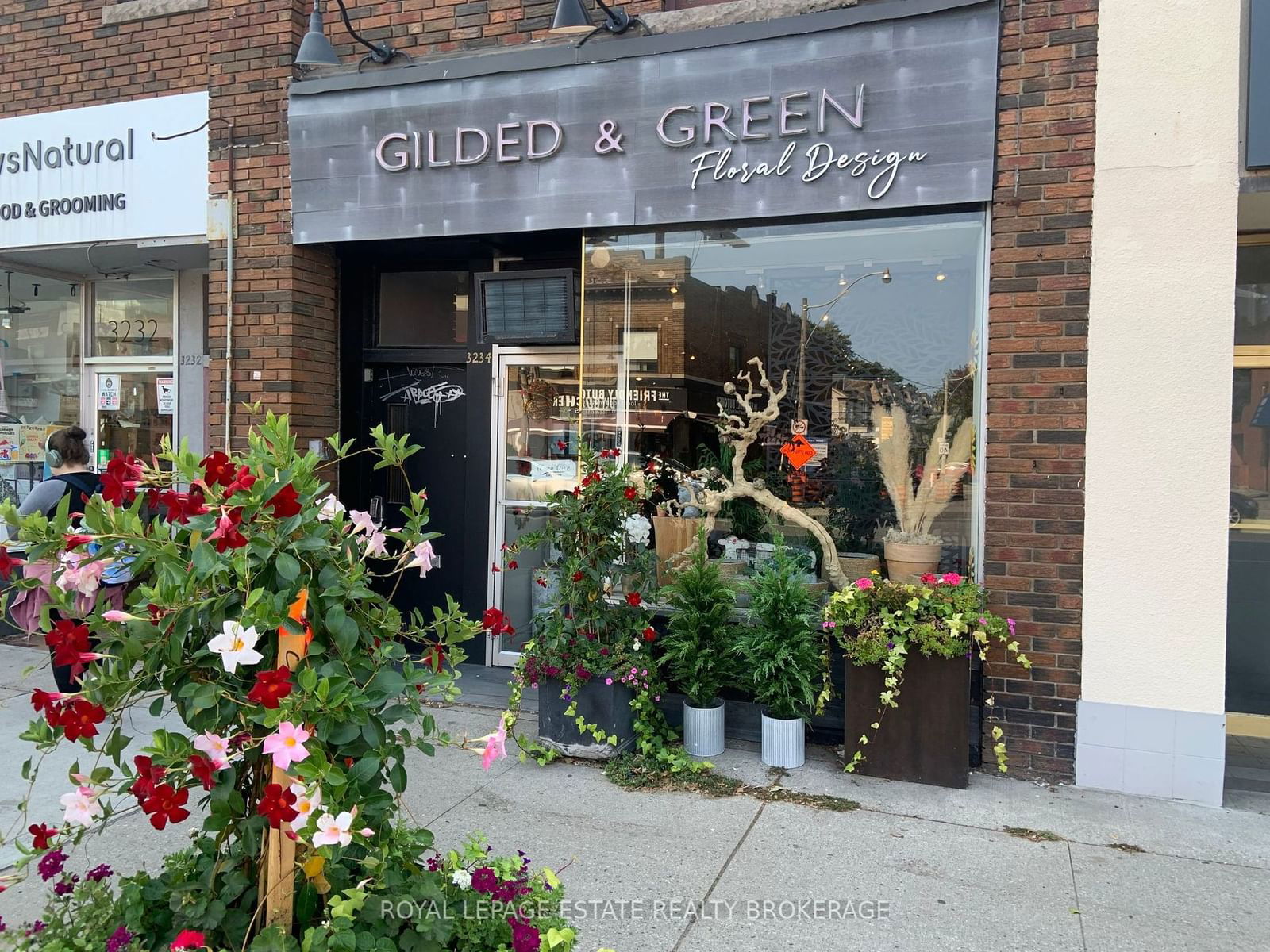 Sale of Business in Lawrence Park North