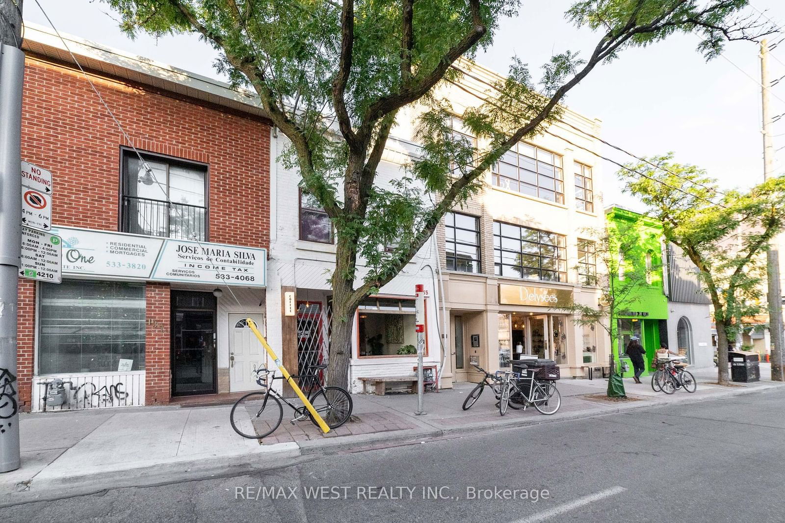 Commercial/Retail in Trinity-Bellwoods