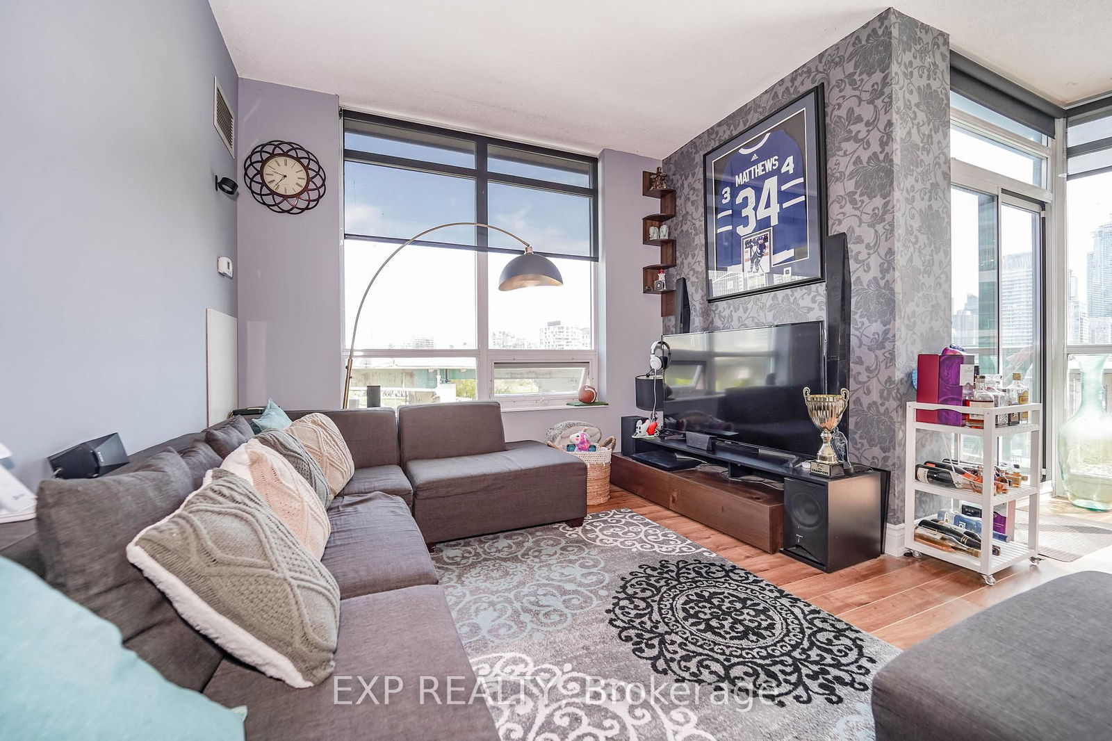 Condominium Apartment in Niagara