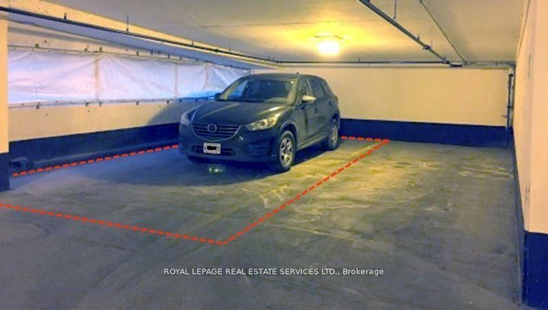 Parking Space in Rosedale-Moore Park