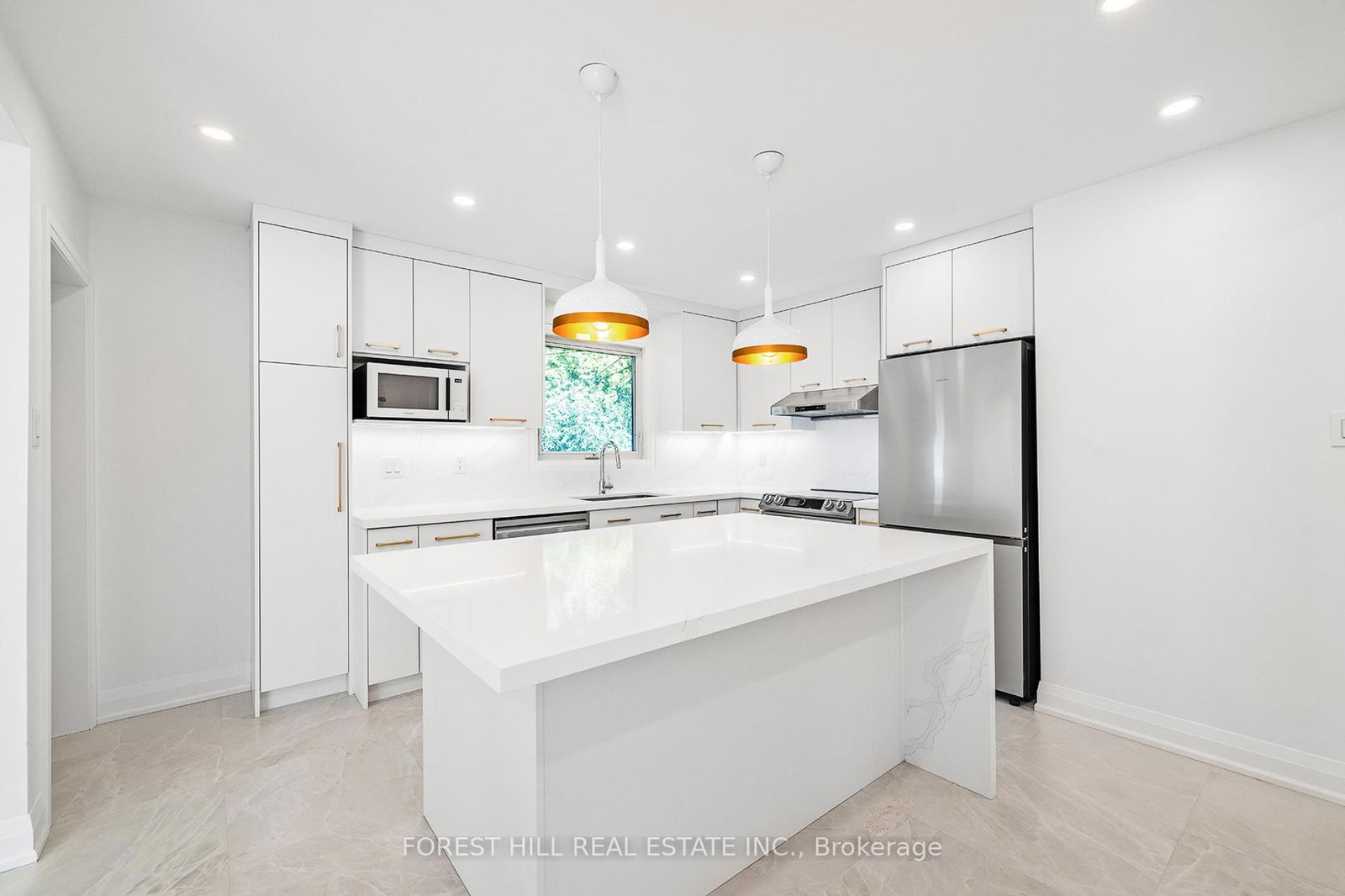 Detached House in Banbury-Don Mills