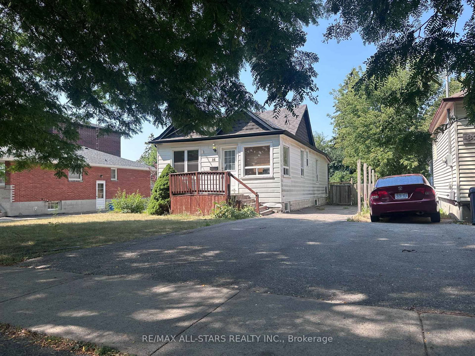 Detached House in Vanier