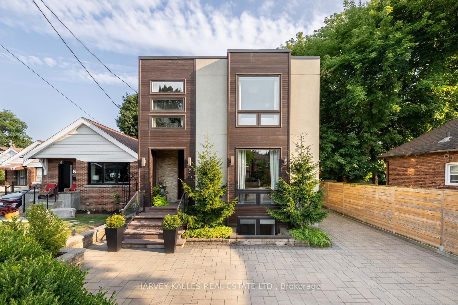 Detached House in East York