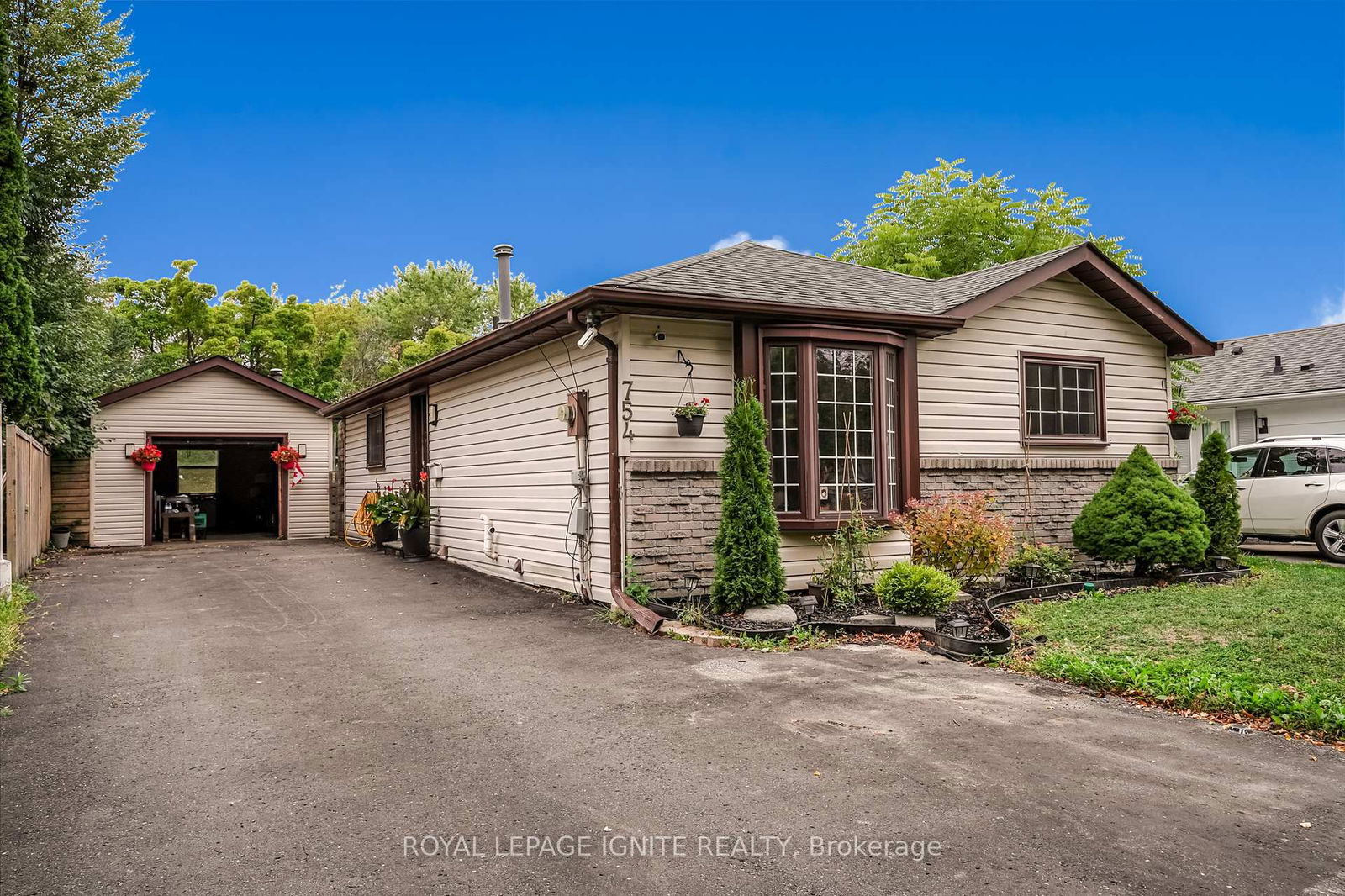 Detached House in Donevan