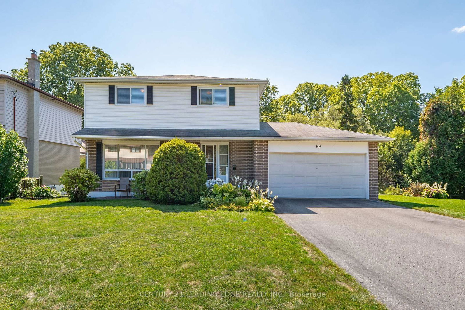 Detached House in Rouge E10