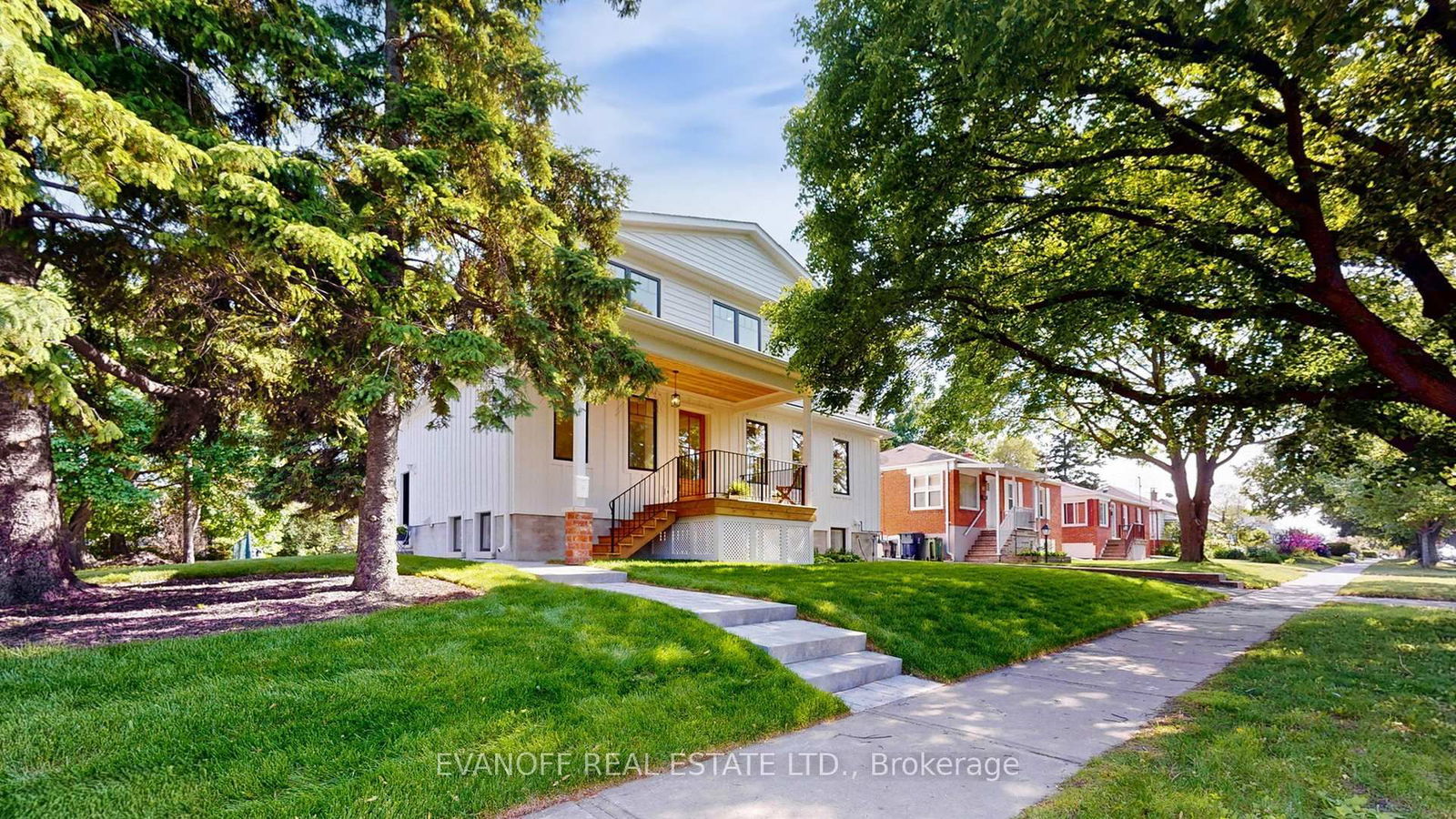 Detached House in Eglinton East