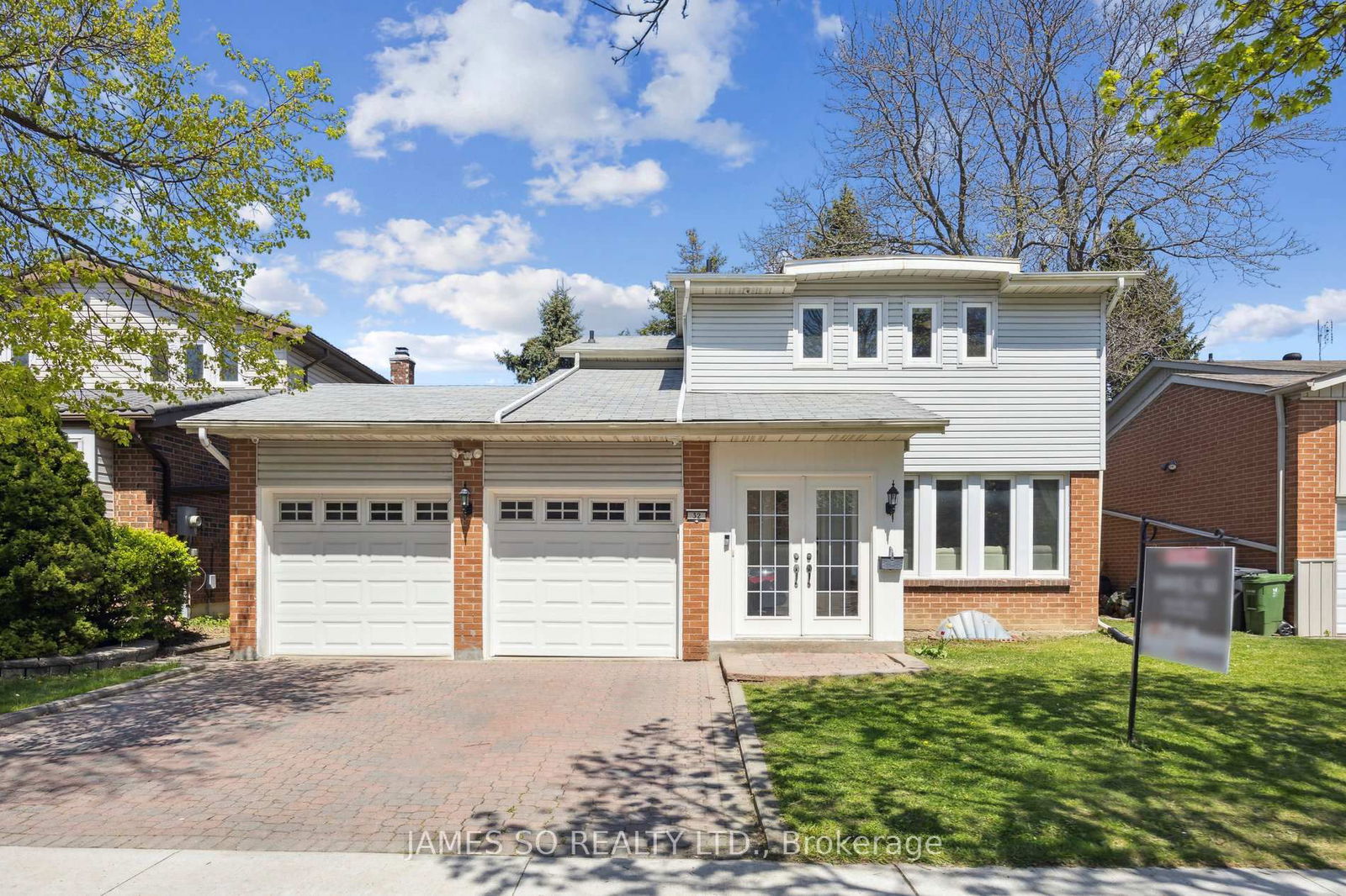 Detached House in Steeles