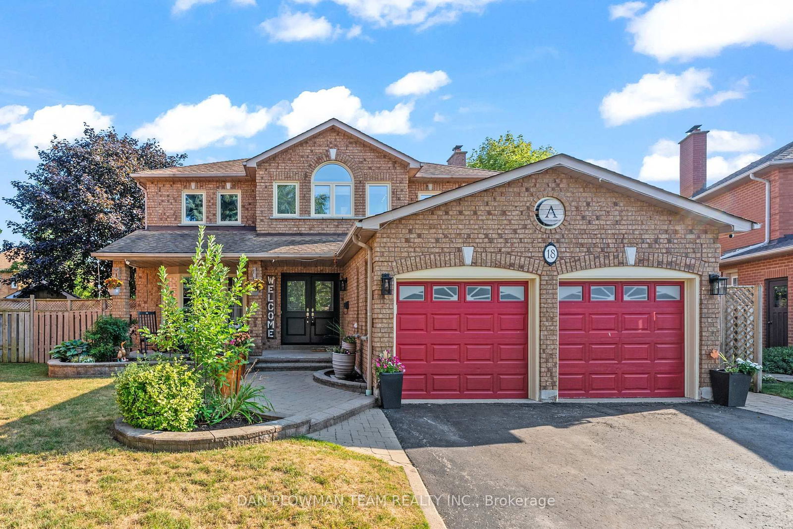 Detached House in Rolling Acres