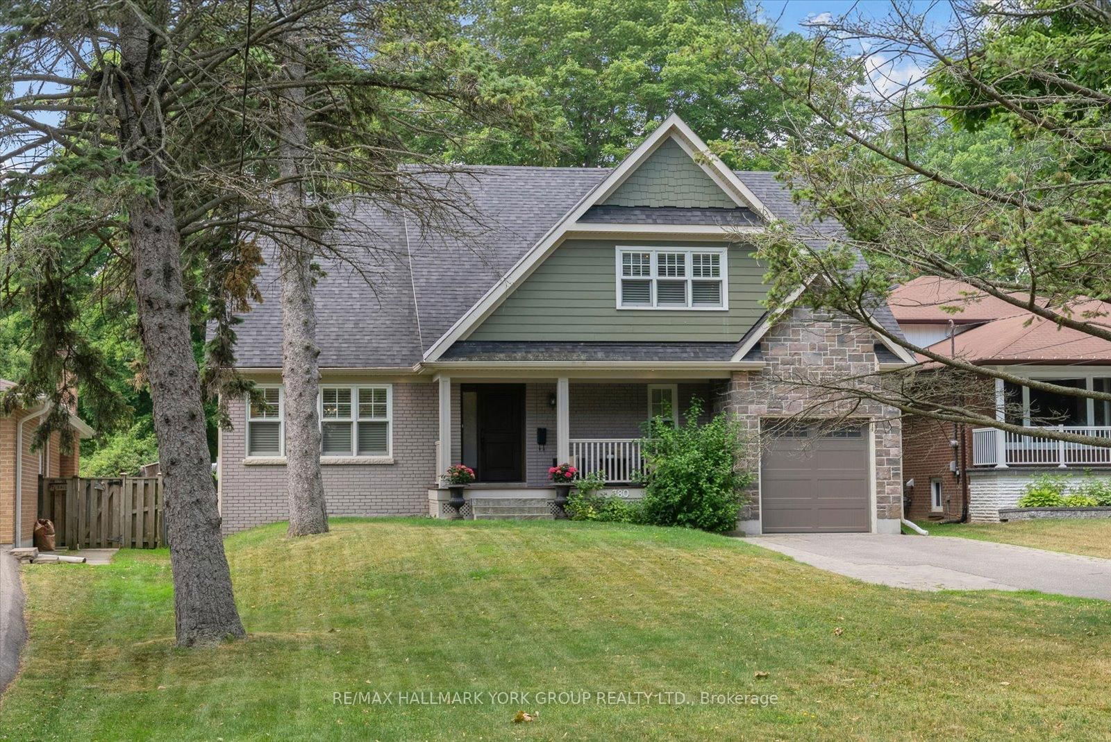 Detached House in Rouge E10