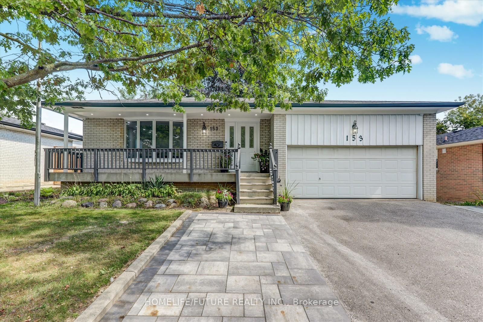Detached House in Centennial Scarborough