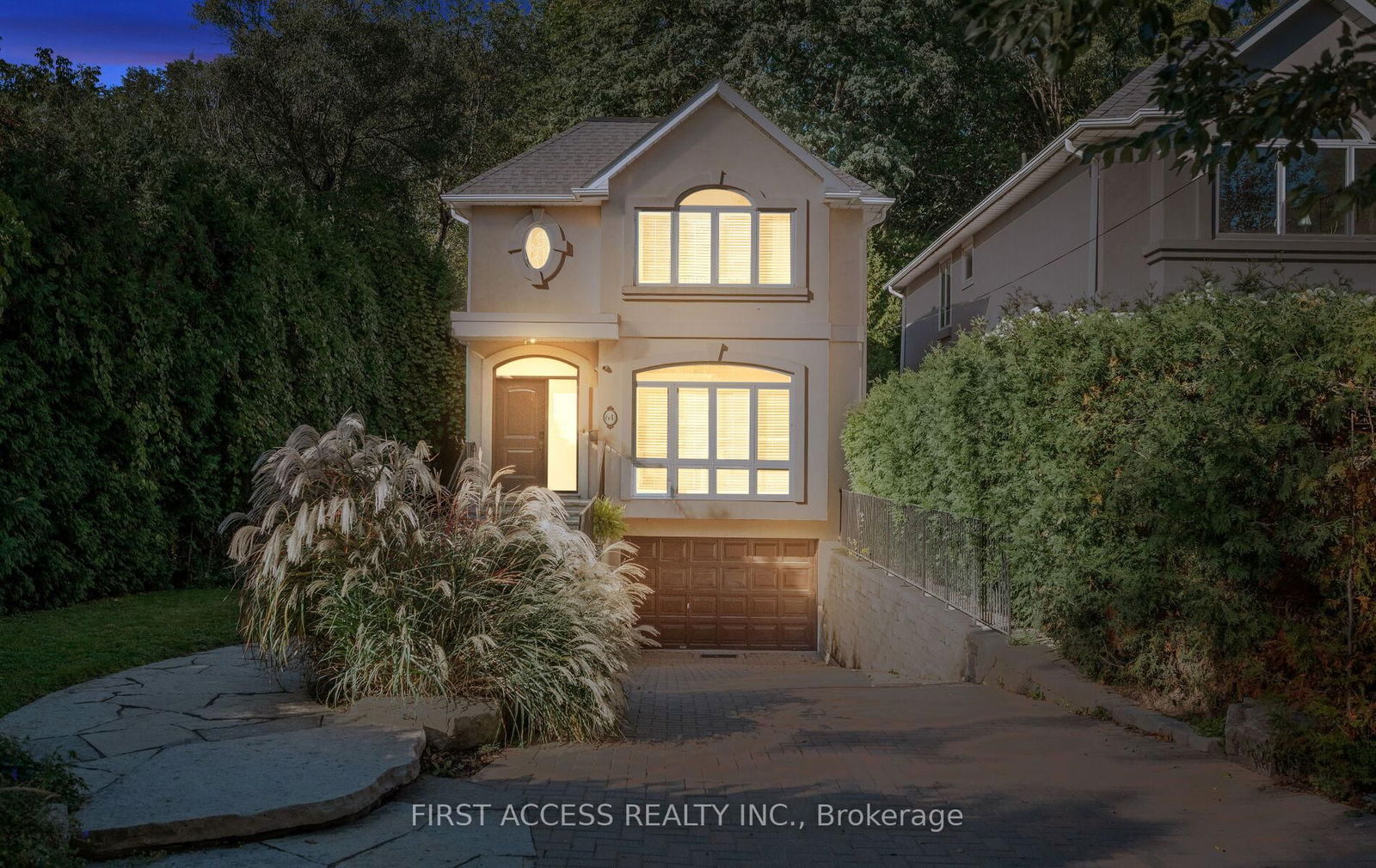 Detached House in Broadview North