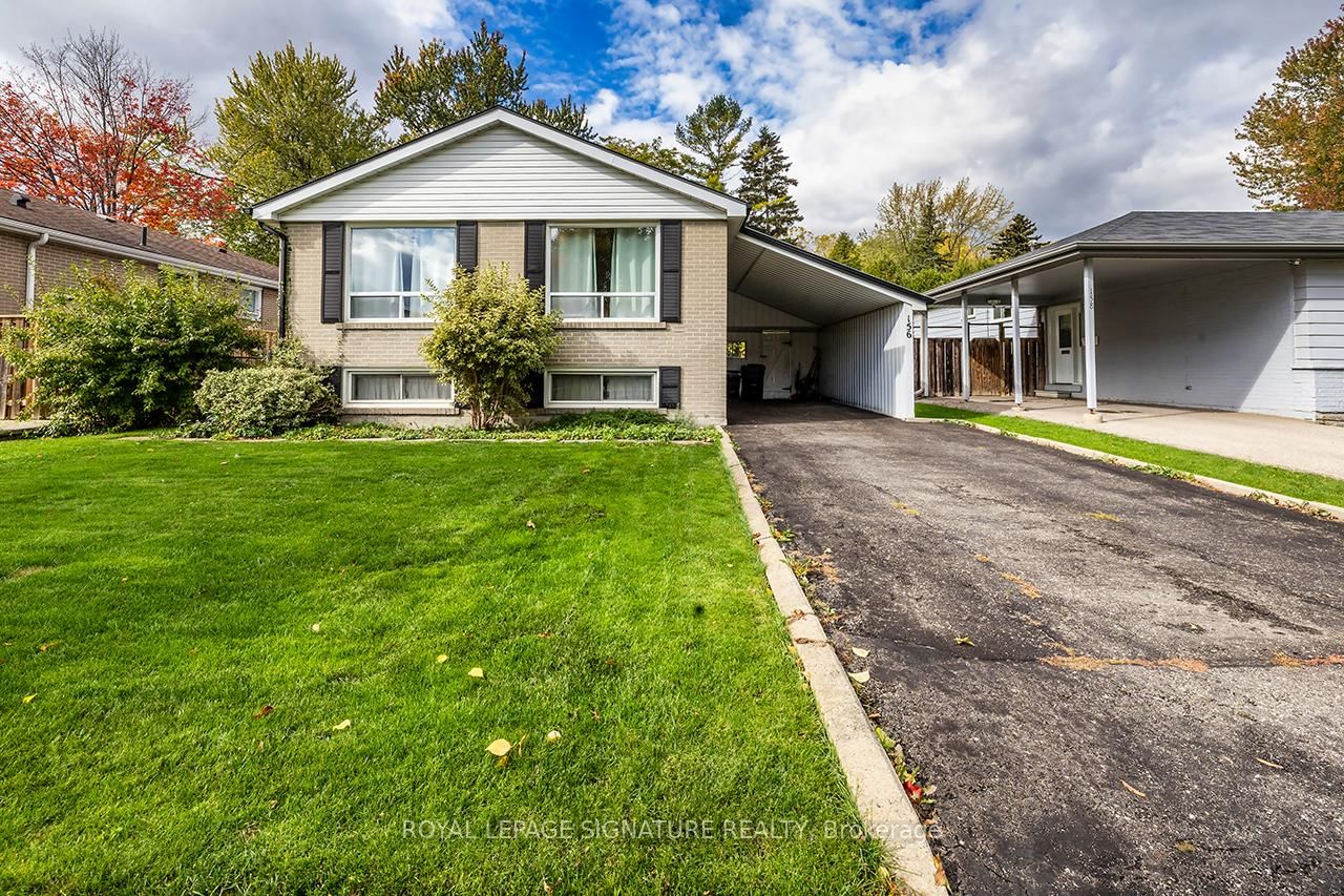 Detached House in Guildwood