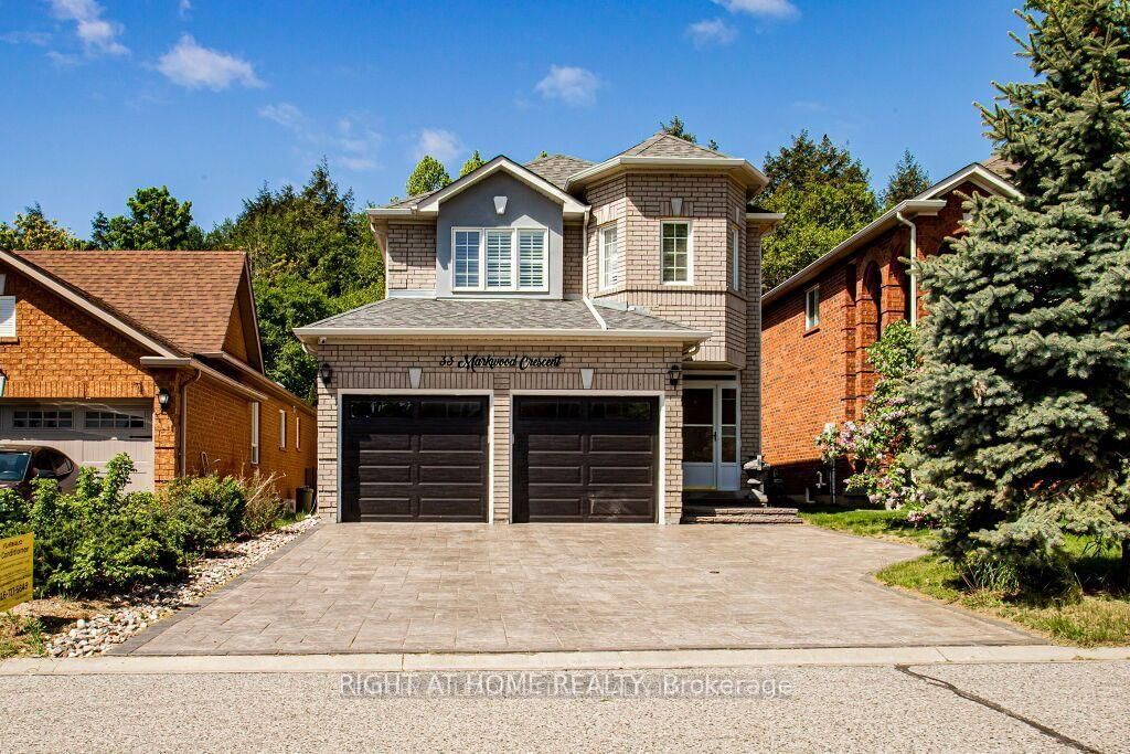 Detached House in Rolling Acres