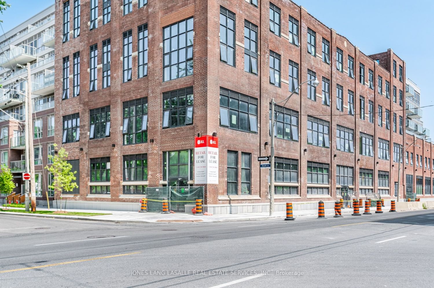 Commercial/Retail in South Riverdale