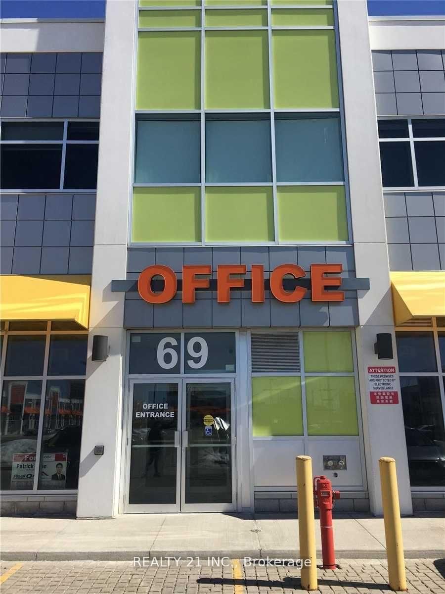 Office in Clairlea-Birchmount