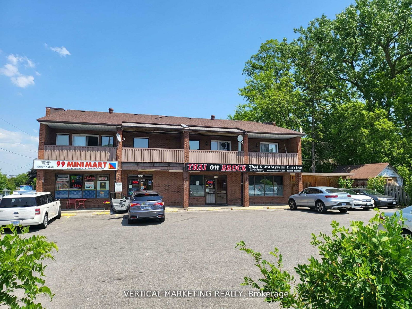 Store with Apartment/Office in Downtown Whitby