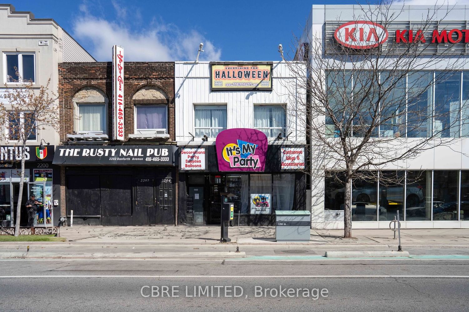 Commercial/Retail in East End-Danforth