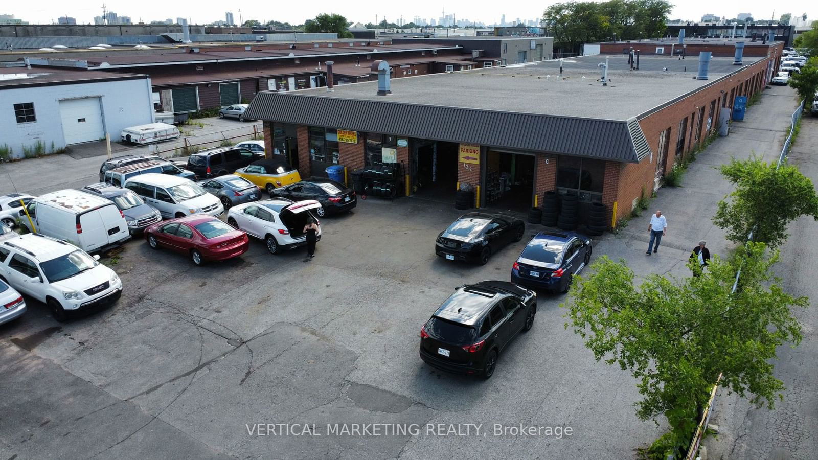 Industrial in Clairlea-Birchmount