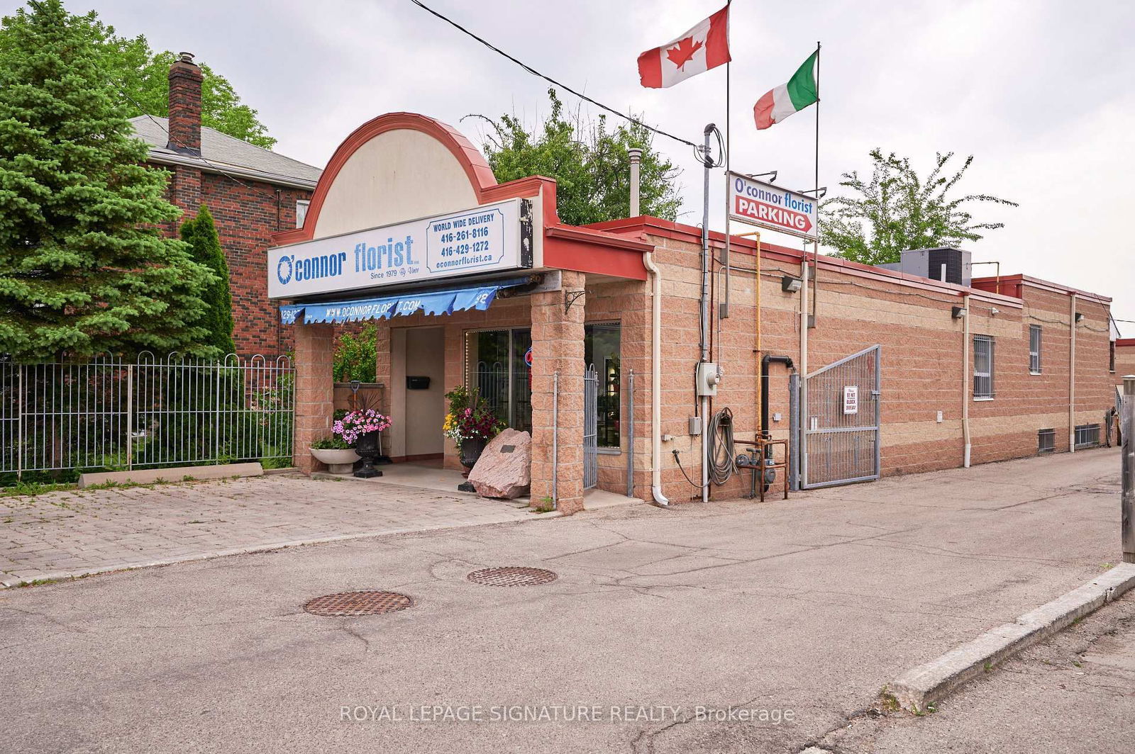 Commercial/Retail in Clairlea-Birchmount