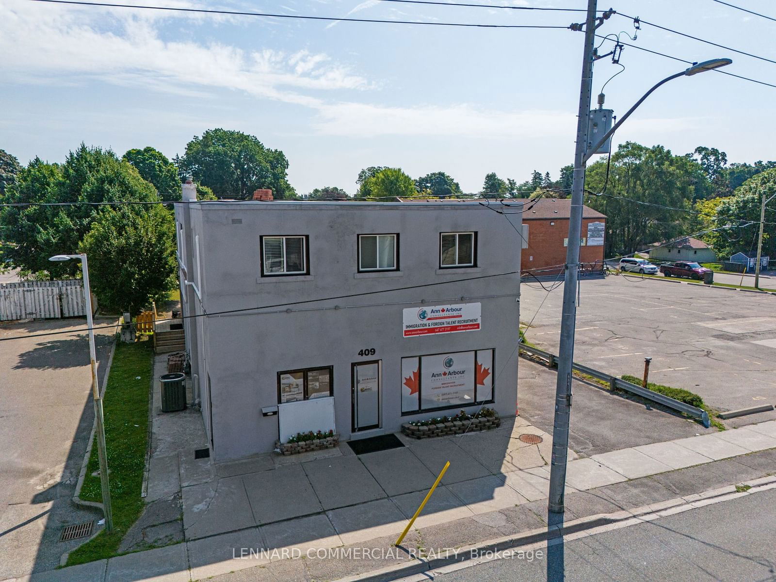 Commercial/Retail in Downtown Whitby