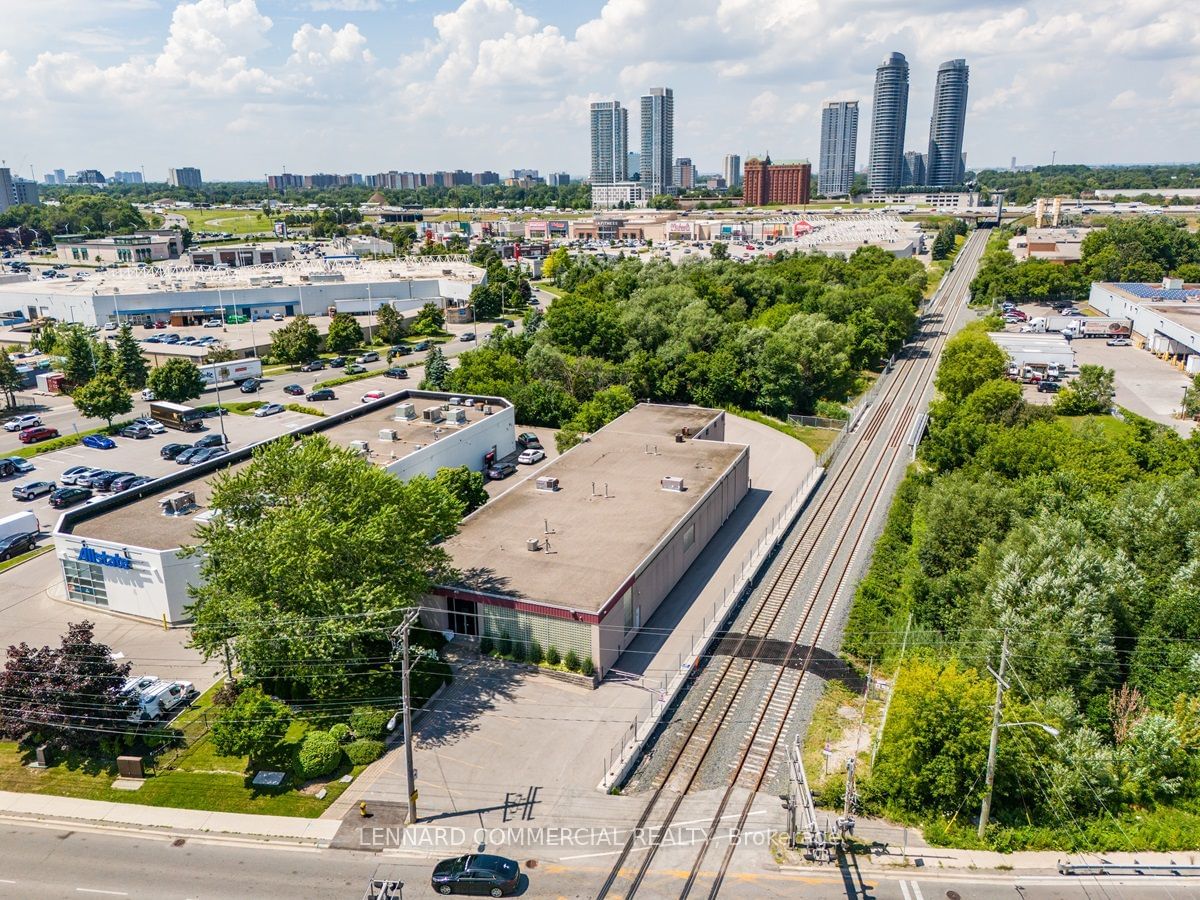 Industrial in Dorset Park