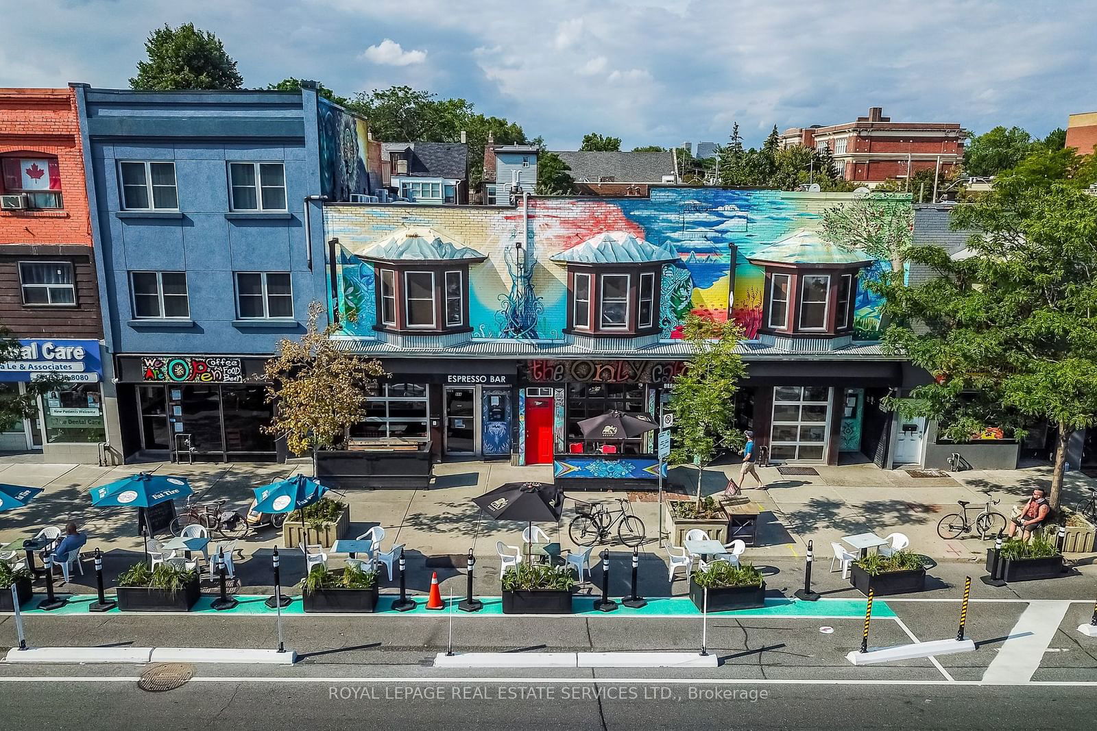 Commercial/Retail in Danforth