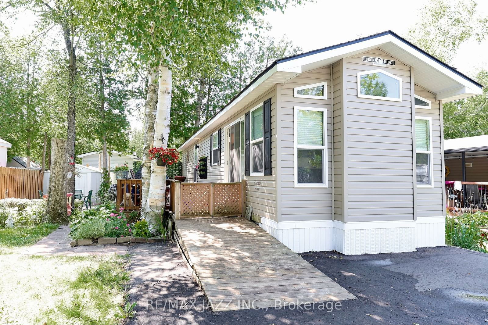 Mobile Home in Port Perry