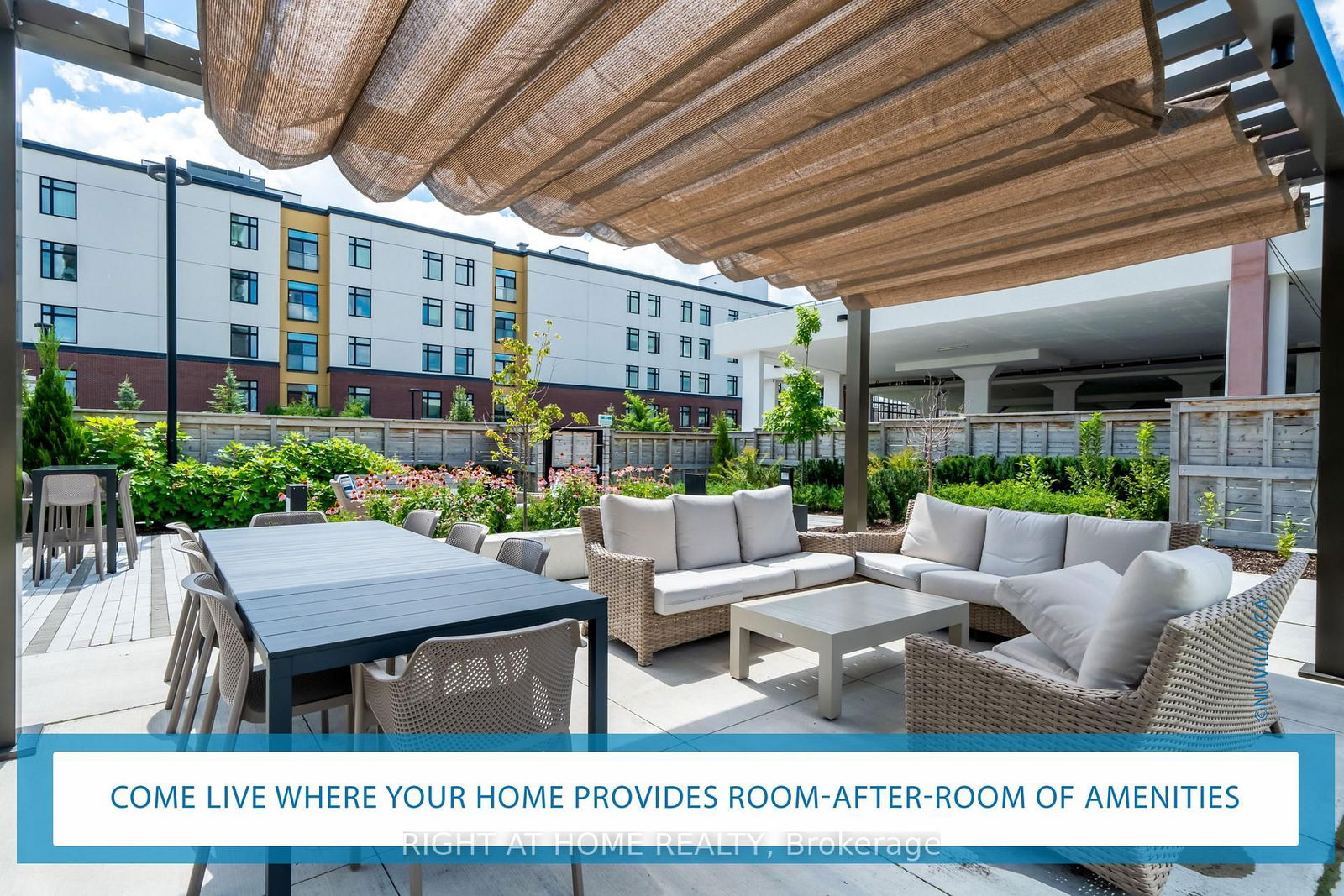 Condominium Apartment in Windfields