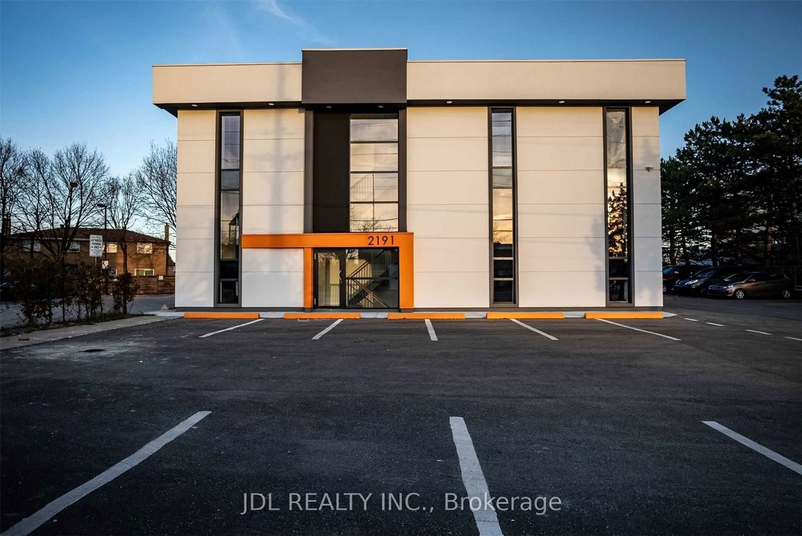 Commercial/Retail in Tam O'Shanter-Sullivan