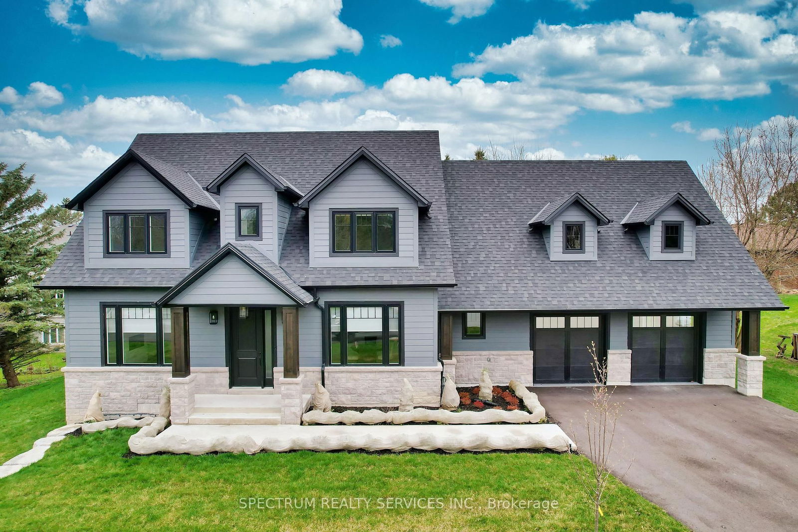 Detached House in Schomberg