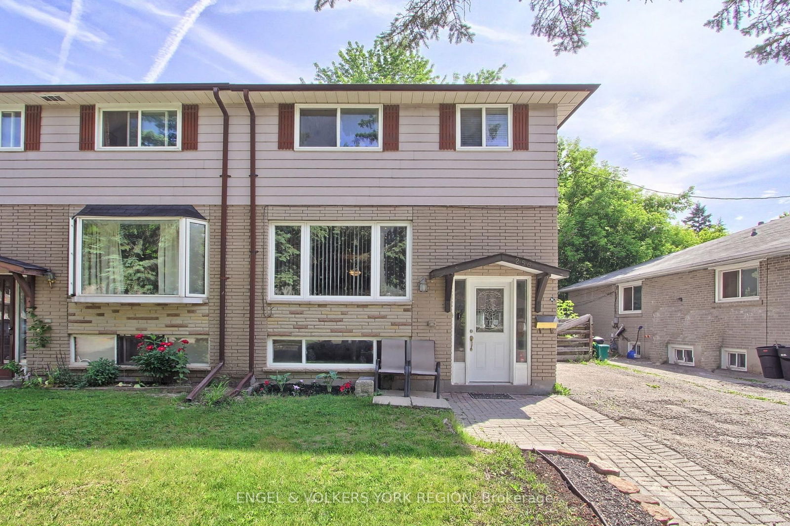 Semi-Detached in Bristol-London