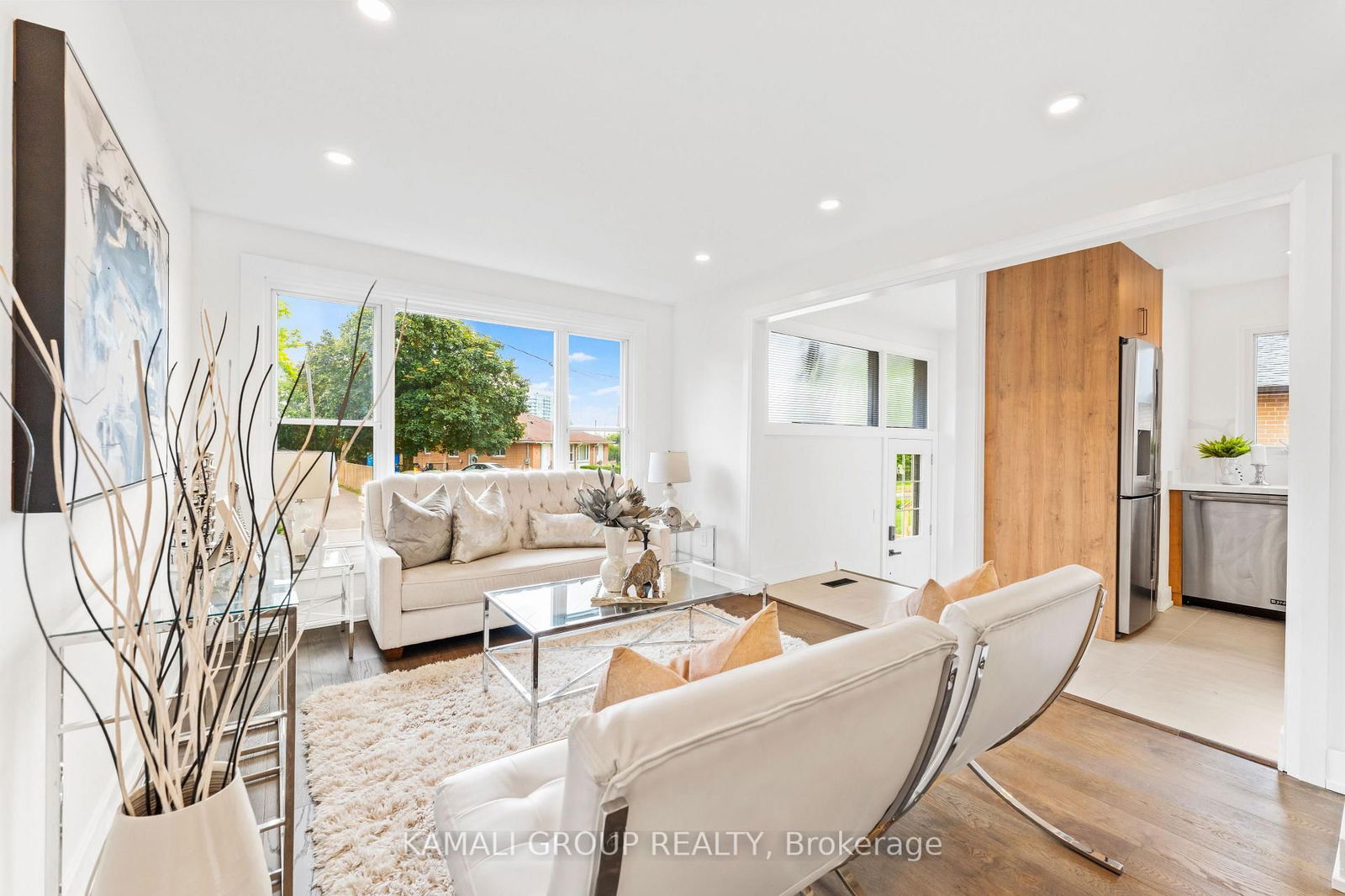 Semi-Detached in Bristol-London