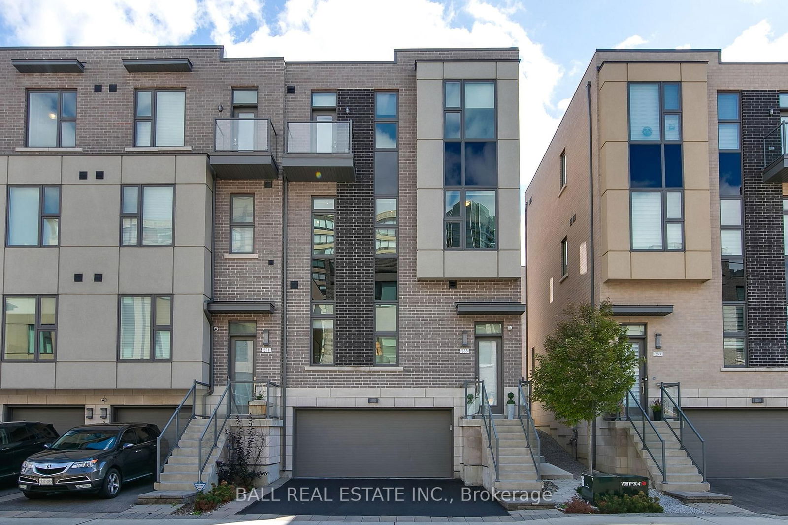 Townhouse in Brownridge