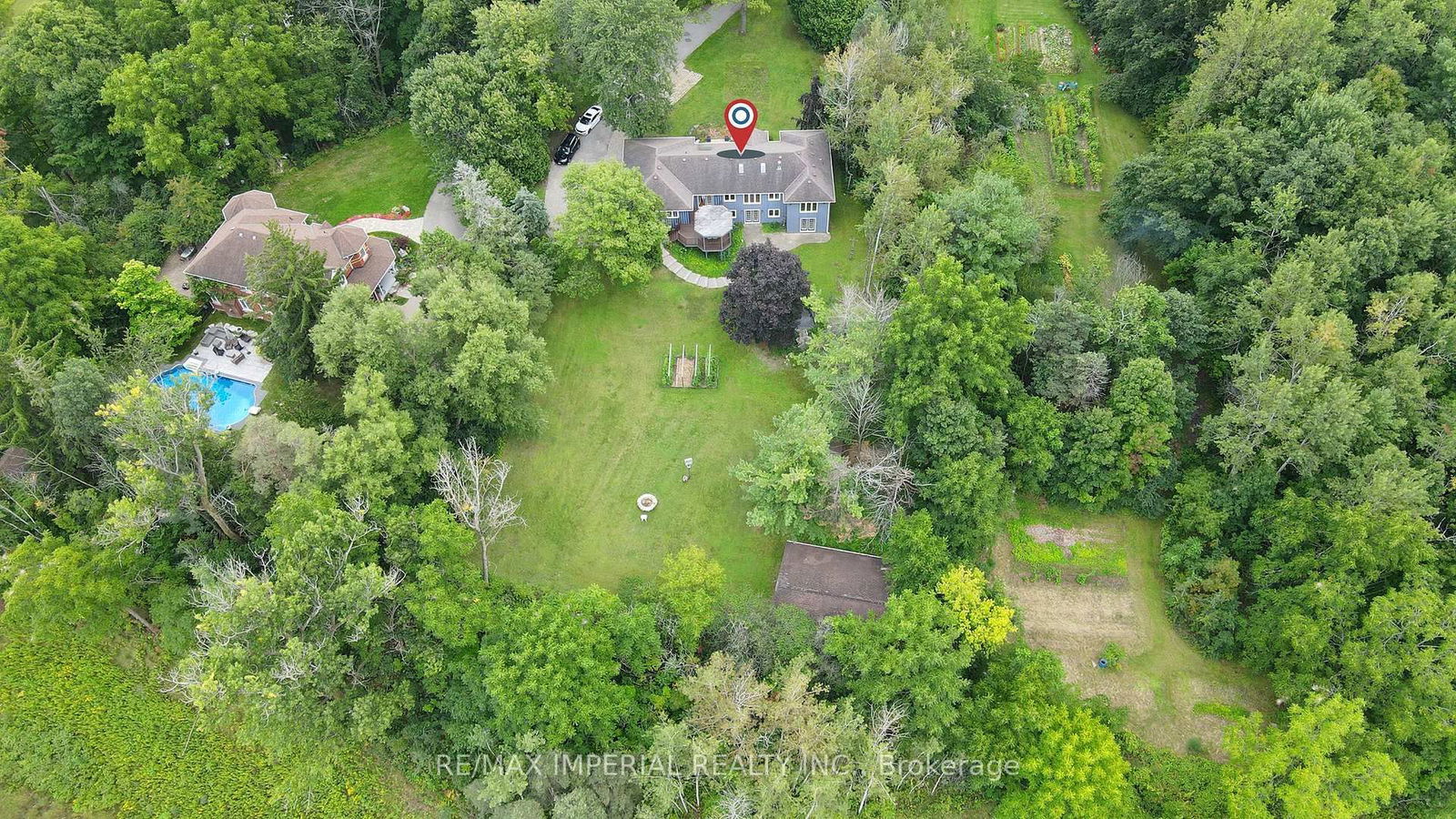 Detached House in Aurora Estates