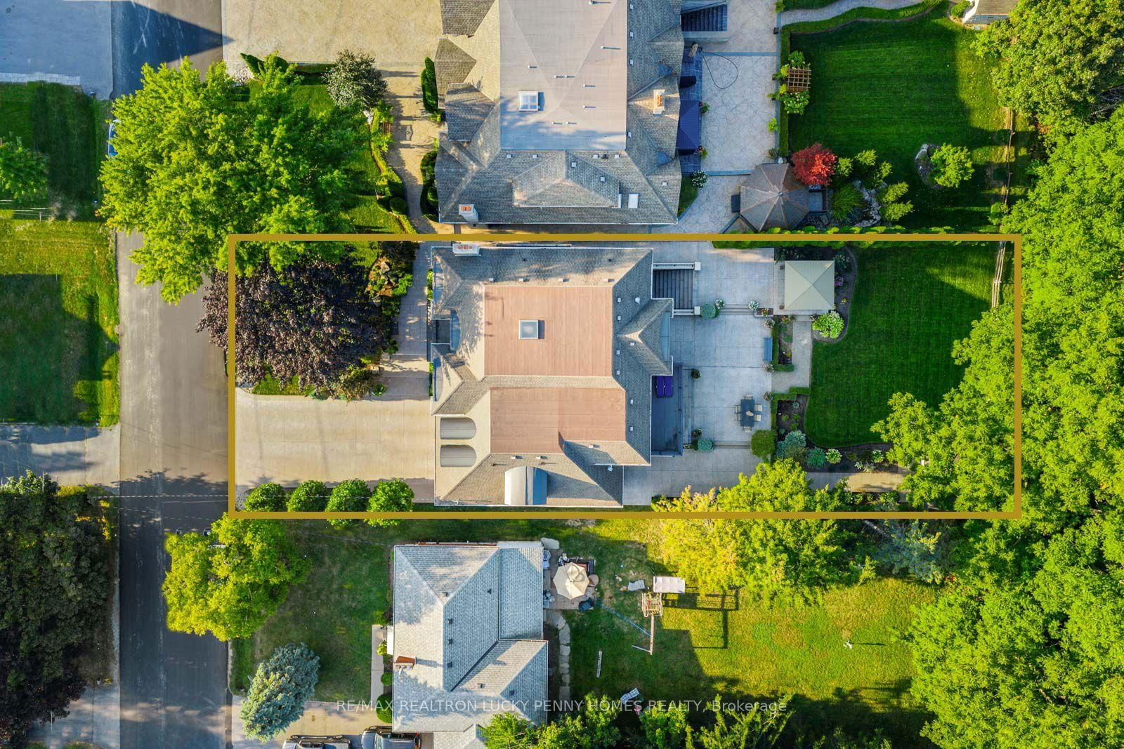Detached House in Bullock