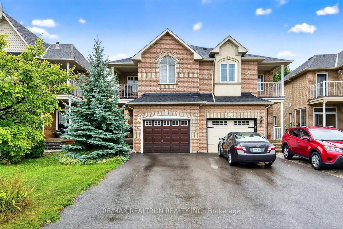 Semi-Detached in Oak Ridges Lake Wilcox