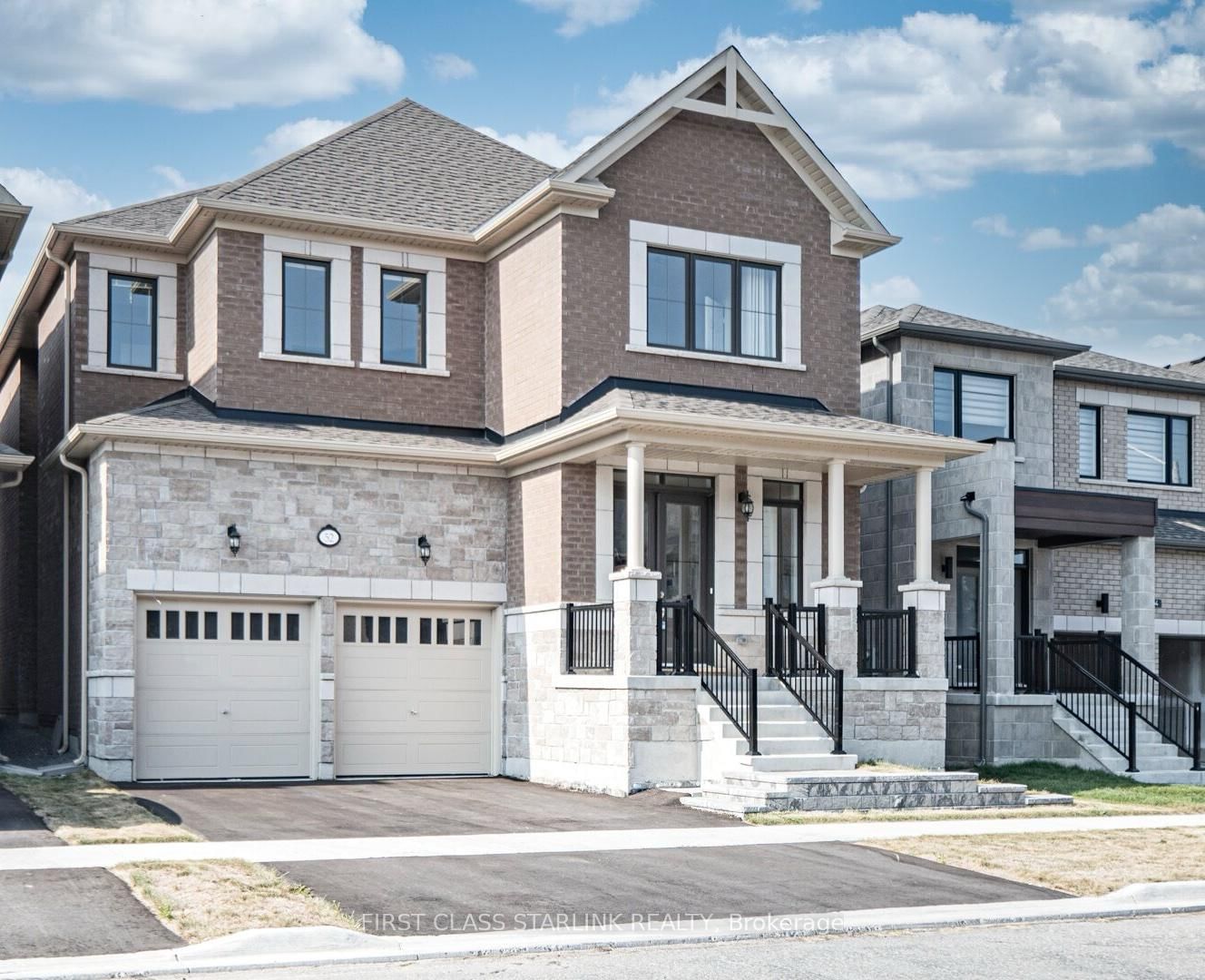 Detached House in Middlefield