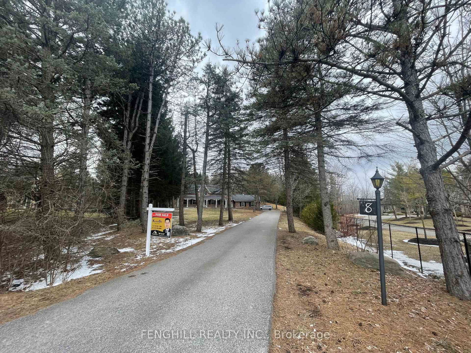 Detached House in Aurora Estates