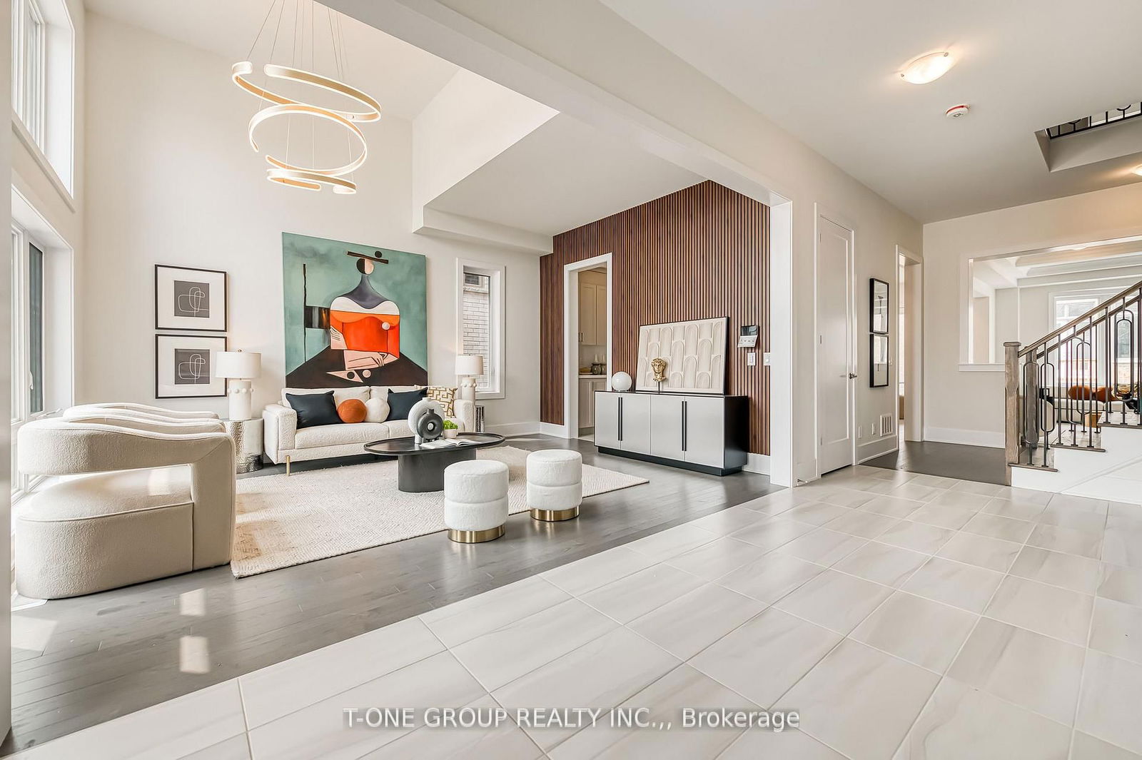 Detached House in Angus Glen