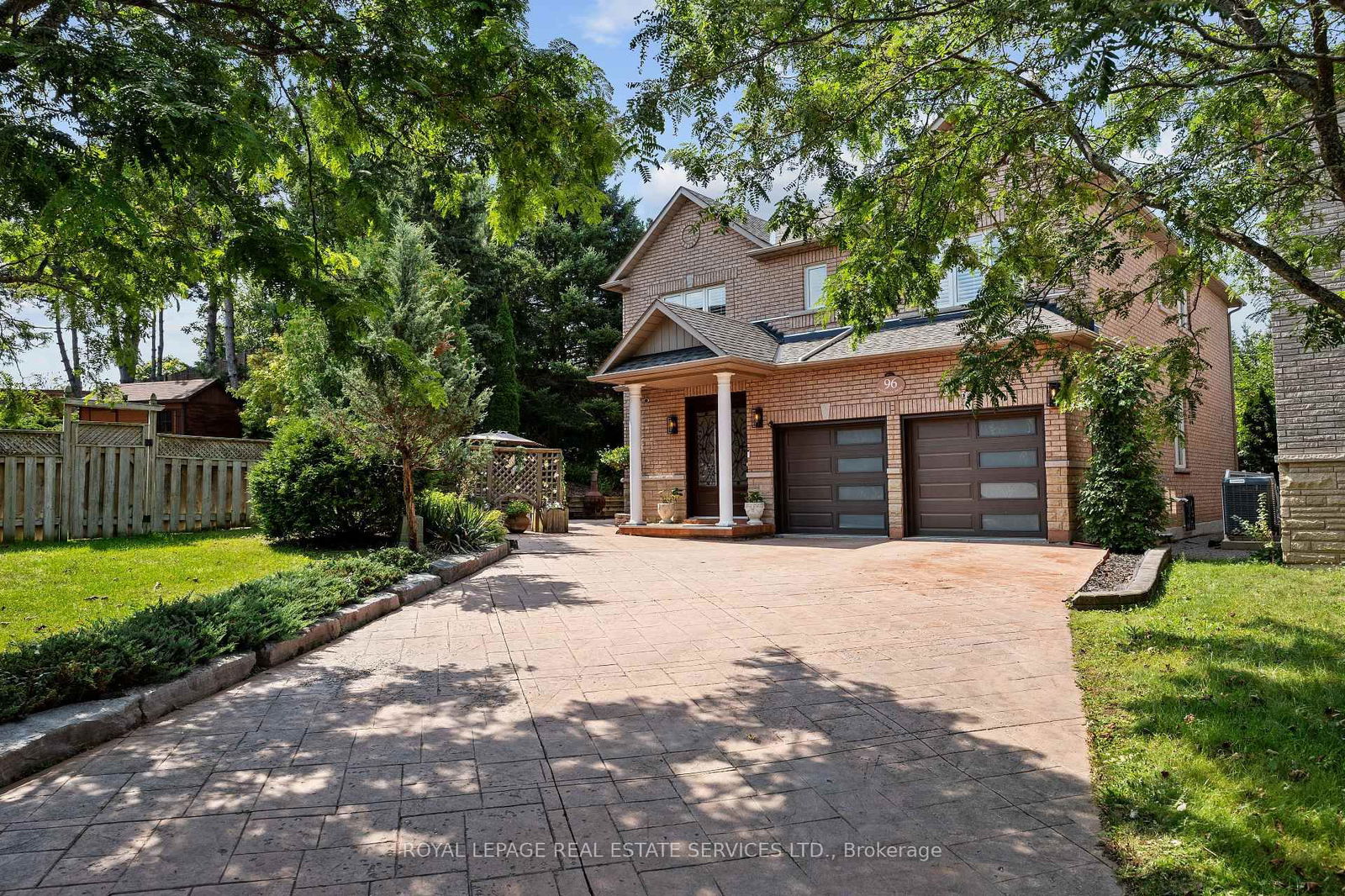 Detached House in Thornlea