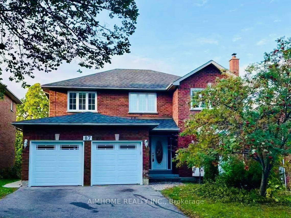 Detached House in Armitage